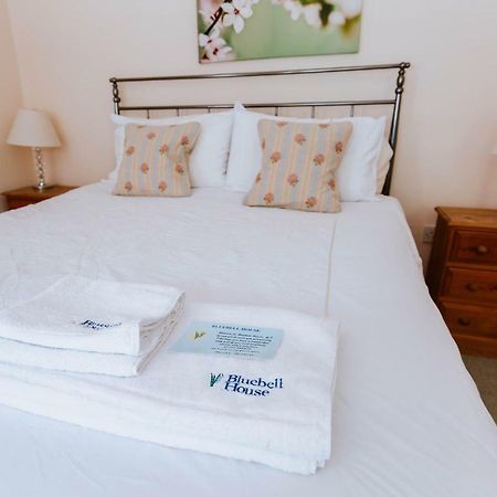 Bluebell House Hotel Уиндзор Екстериор снимка
