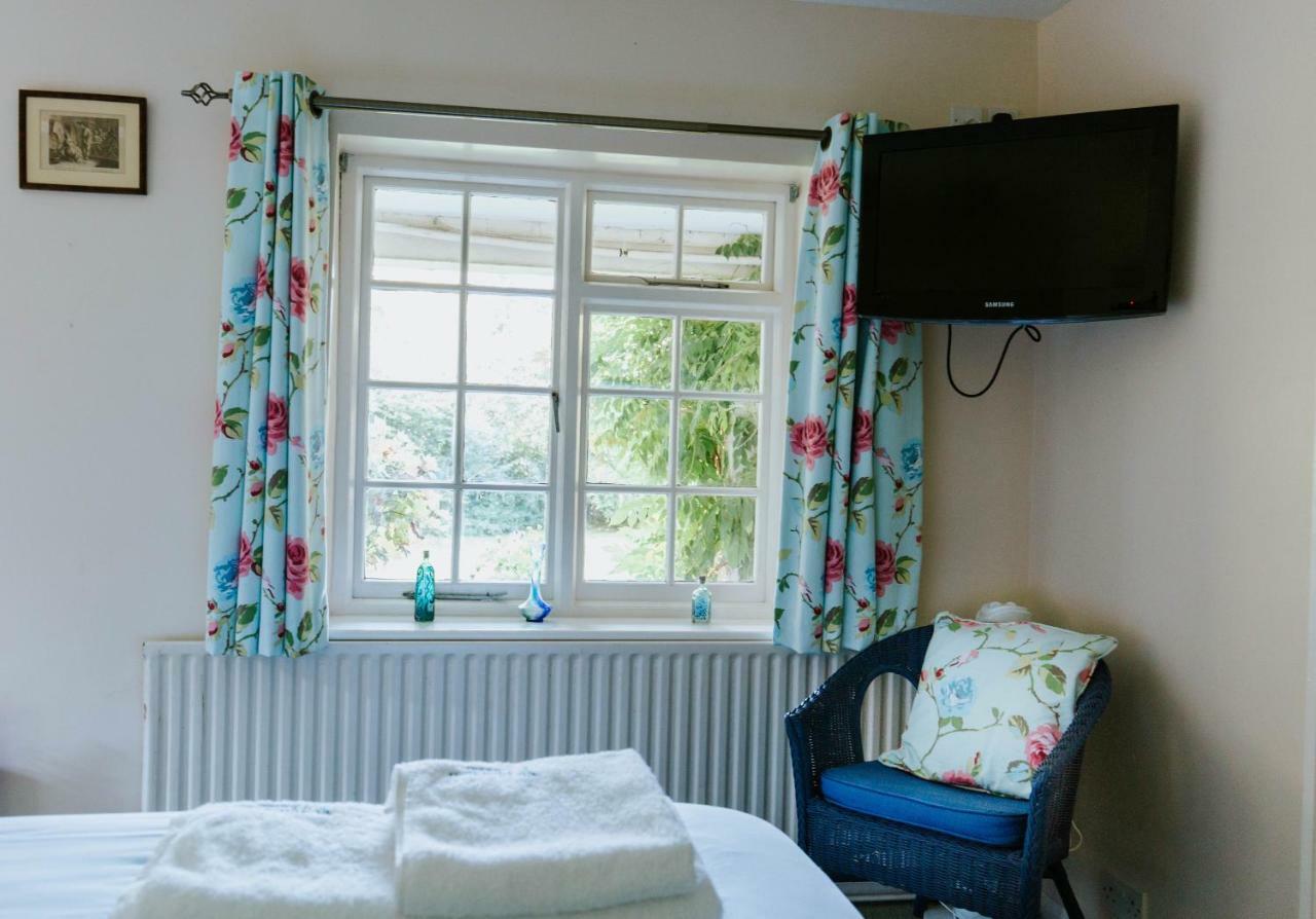 Bluebell House Hotel Уиндзор Екстериор снимка