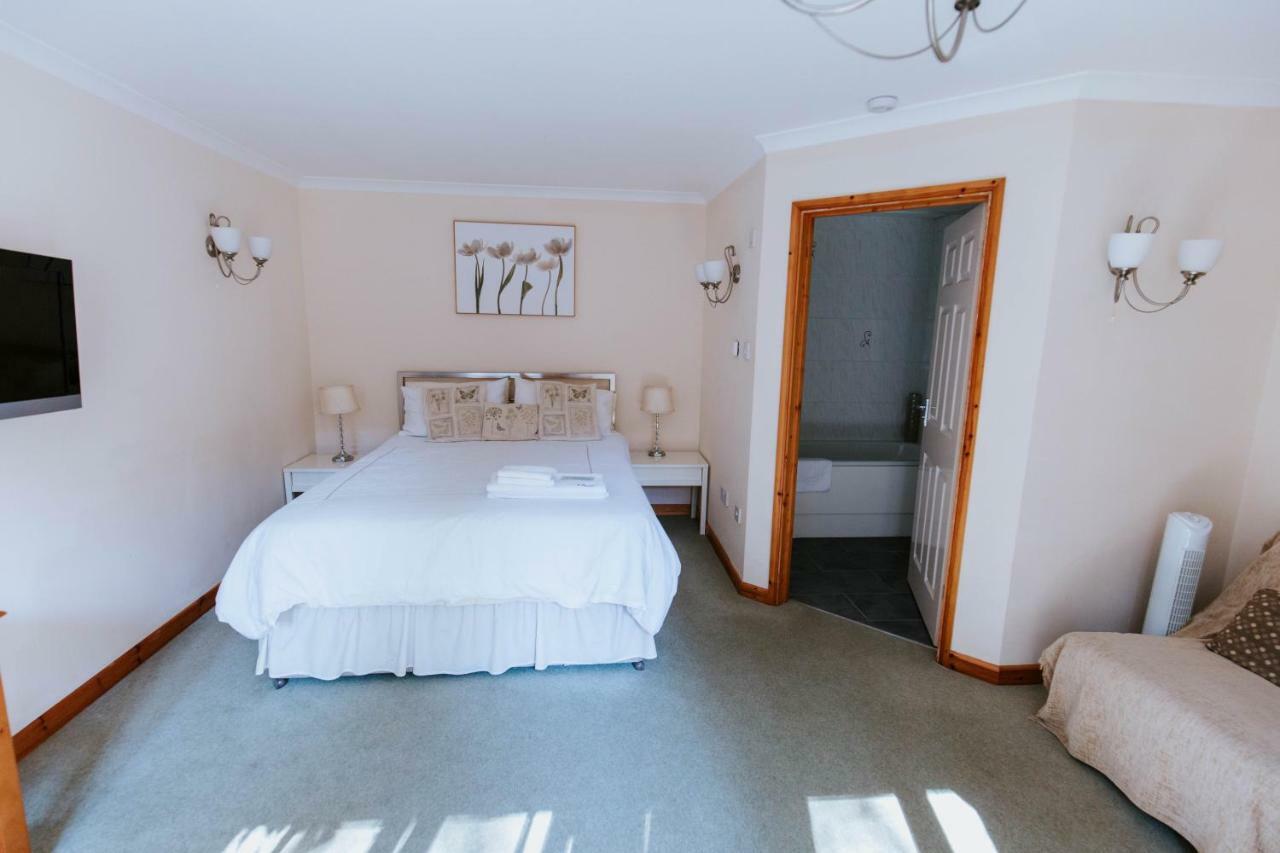 Bluebell House Hotel Уиндзор Екстериор снимка
