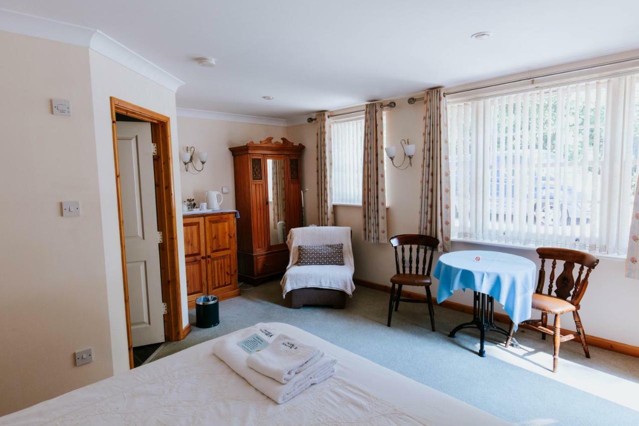 Bluebell House Hotel Уиндзор Екстериор снимка