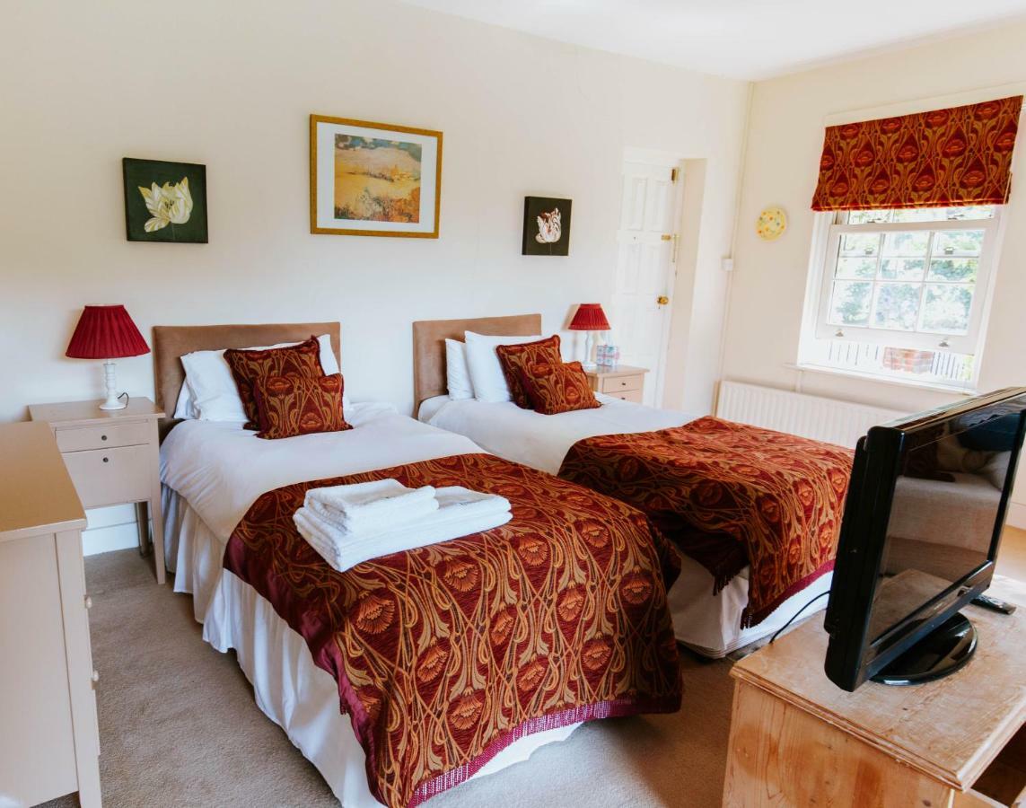 Bluebell House Hotel Уиндзор Екстериор снимка